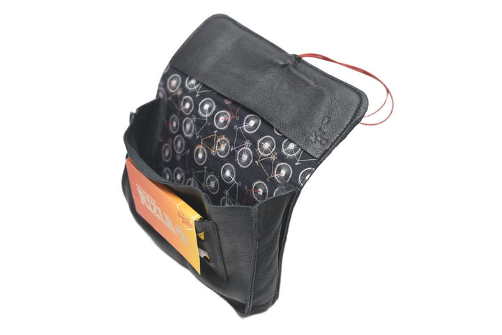 blague à tabac en cuir marron