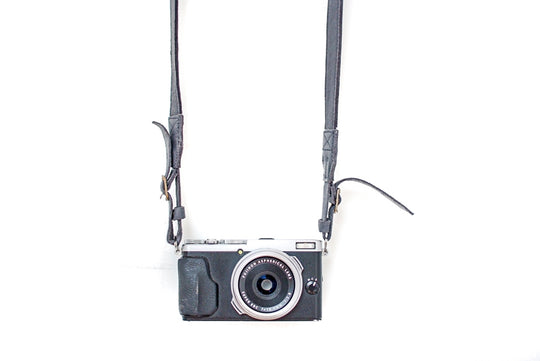 Short camera fuji leather brown leather