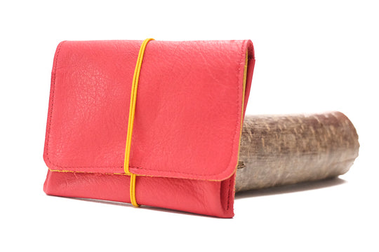 sac à main rouge en cuir souple