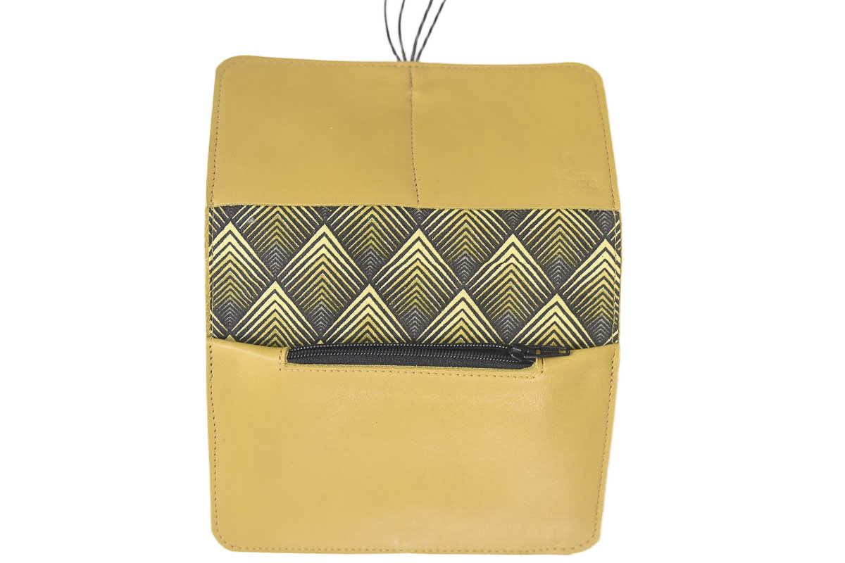 Portefeuille en cuir jaune
