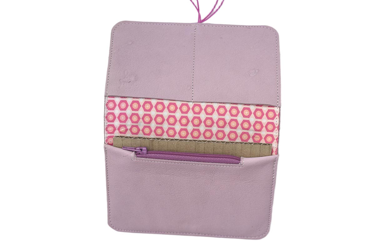 portefeuille en cuir rose