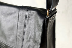 Men pouch leather black