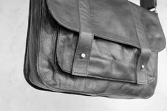 Men pouch leather black