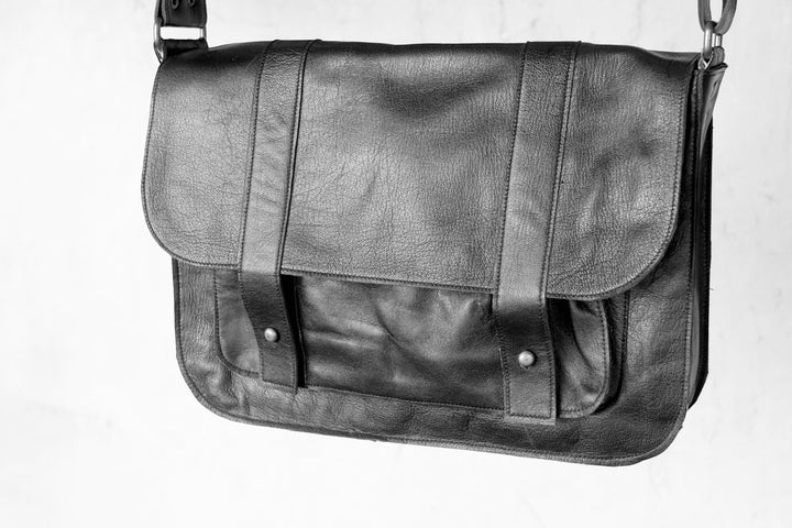 Men pouch leather black