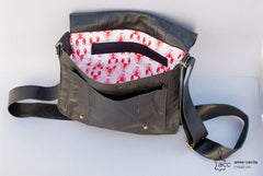 Men pouch leather black