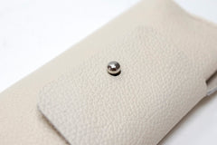 Etui à lunettes en cuir blanc