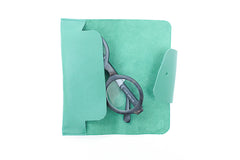 Etui à lunettes en cuir vert