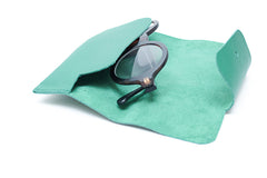Etui à lunettes en cuir vert