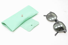 Etui à lunettes en cuir vert d'eau