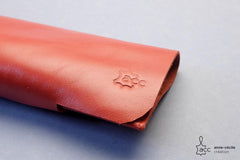 Etui de lunettes rouge en cuir