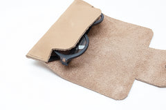 Etui à lunettes en cuir beige