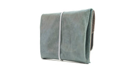 Grand porte-monnaie en cuir vert