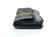 POCHETTE NOIRE À TABAC EN CUIR RECYCLÉ