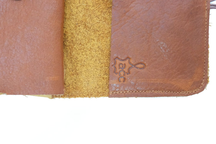 Grand porte-monnaie jaune