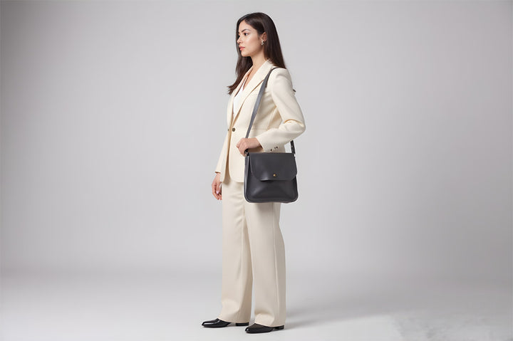 Grand Sac à main cuir gris