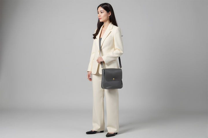 grand sac à main en cuir noir