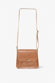 Sac à main en cuir marron bandoulière. 