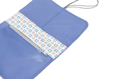 Pamilacan compact and flat wallet in genuine leather blue with matching elastic closure, made in Rennes.
