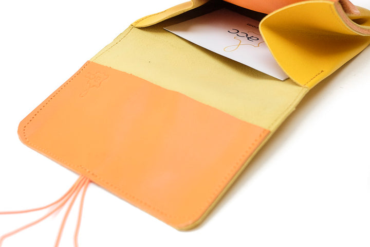 Porte monnaie jaune