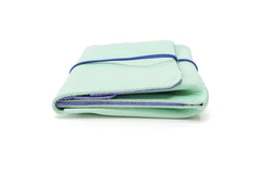 Grand porte-monnaie vert d’eau