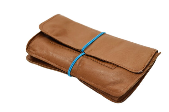 pochette à tabac à rouler en cuir recyclé de couleur camel - Photo 1