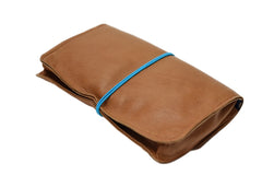 pochette à tabac à rouler en cuir recyclé de couleur camel - Photo 3