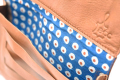 pochette à tabac à rouler en cuir recyclé de couleur camel - Photo 2