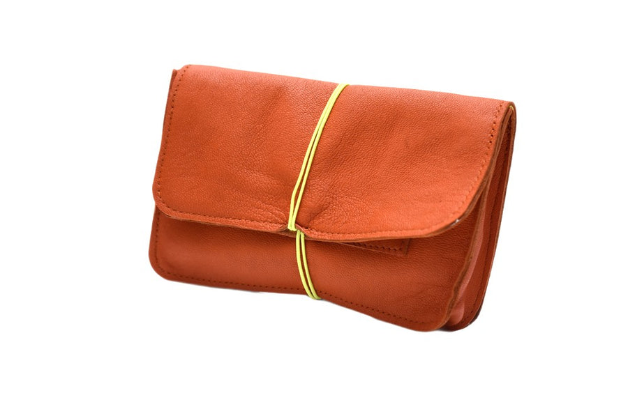 blague à tabac en cuir recyclé orange