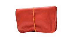 Tobacco pouch red in full grain leather, made in France, engraving offered.
