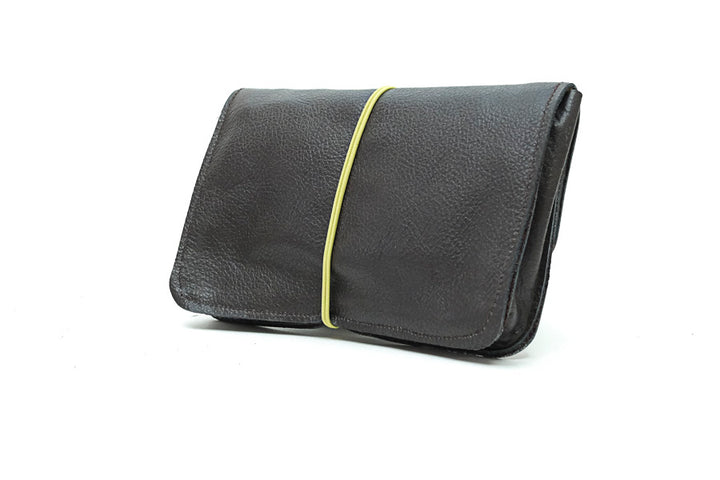 Blague à tabac en cuir noir