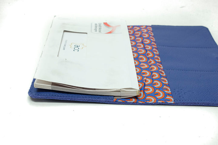Porte-chequier en cuir bleu