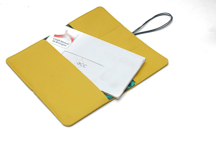 Porte-chéquier léopard en lin beige Porte-chéquier léopard en lin beige
