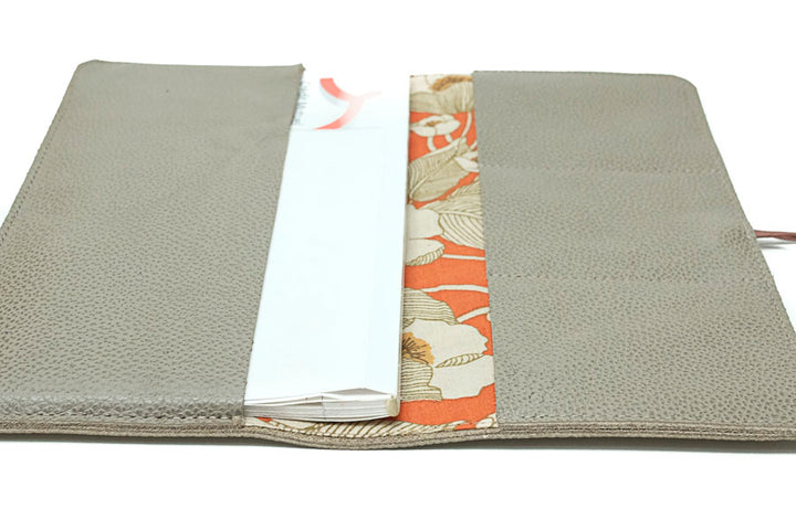 Porte-chéquier en cuir artisanal beige