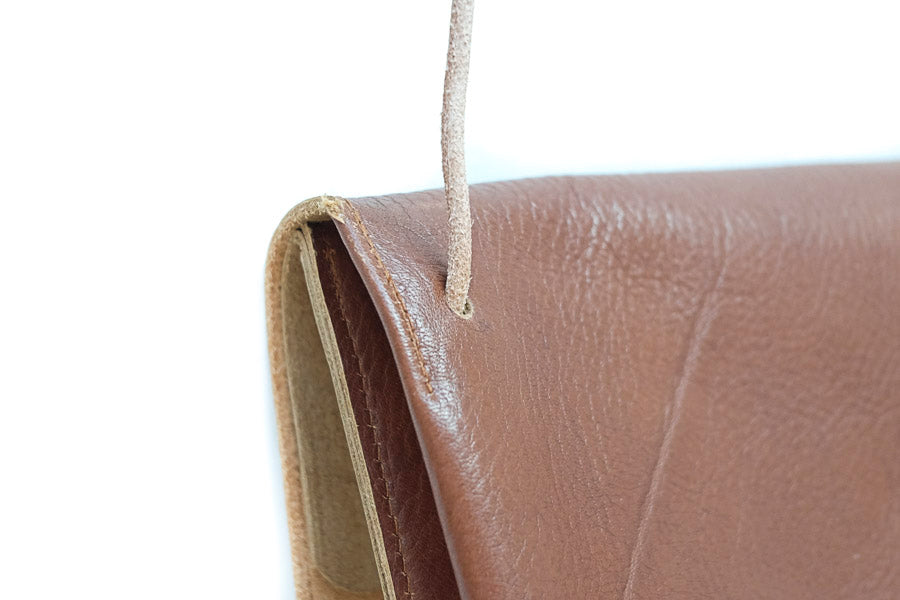 Shoulder leather bag with bellows brown