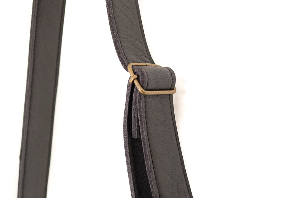 Handbag and purse black leather