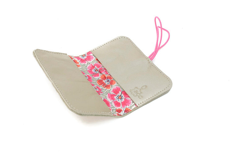 Handmade leather cardholder
