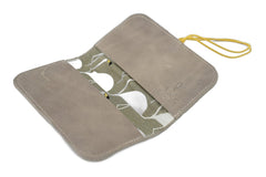 Handcrafted leather Handmade Leather Card Holder made in France - Detail 12
