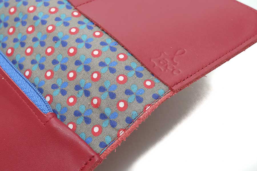 Wallet leather red