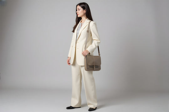 sac à main en bandoulière beige