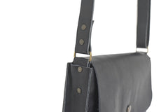 Sac à main cuir souple bleu marine