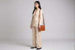 sac à main en bandoulière cuir clair marron