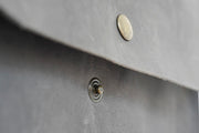 Grand Sac à Main en Cuir Gris - Pièce Unique d'Artisanat de Luxe à Rennes