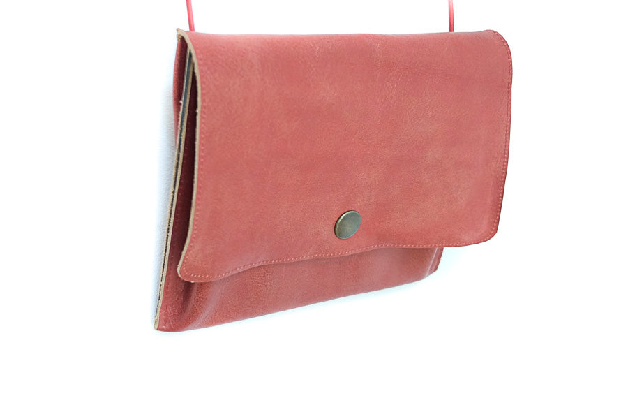 Shoulder leather bag with bellows
