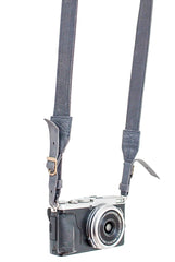 Sangle appareil photo fuji cuir bleu gris