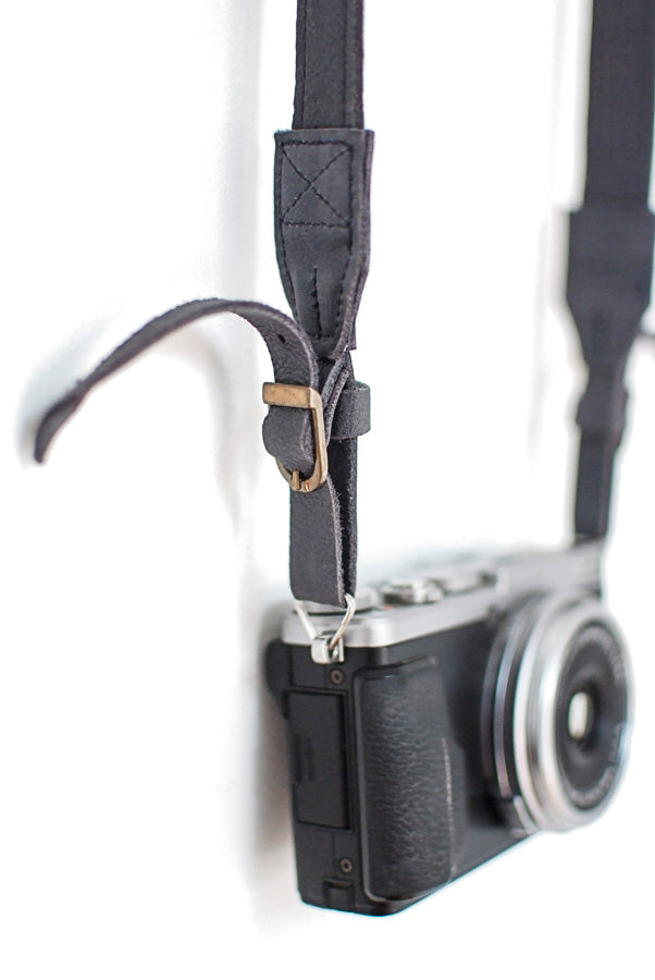 Short strap leather camera strap