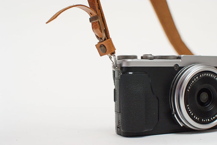 Leather camera strap