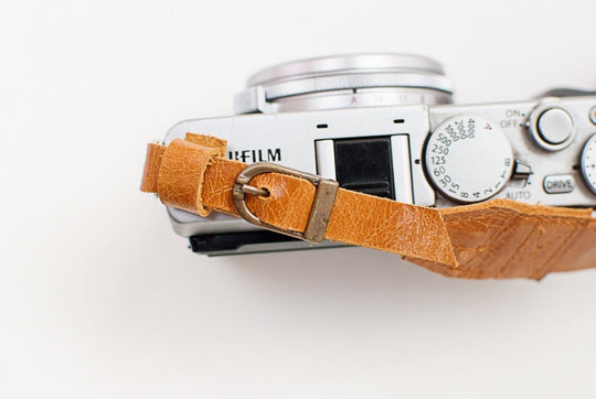 Leather camera strap