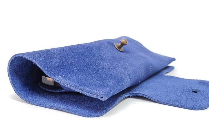 Etui à lunettes en cuir bleu