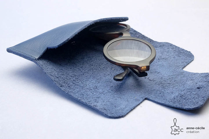 Etui à lunettes en cuir bleu marine
