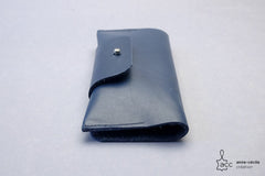 Etui à lunettes en cuir bleu marine